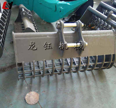 多功能土方挖斗與挖機油缸 工廠供應(yīng)如何助力高效施工